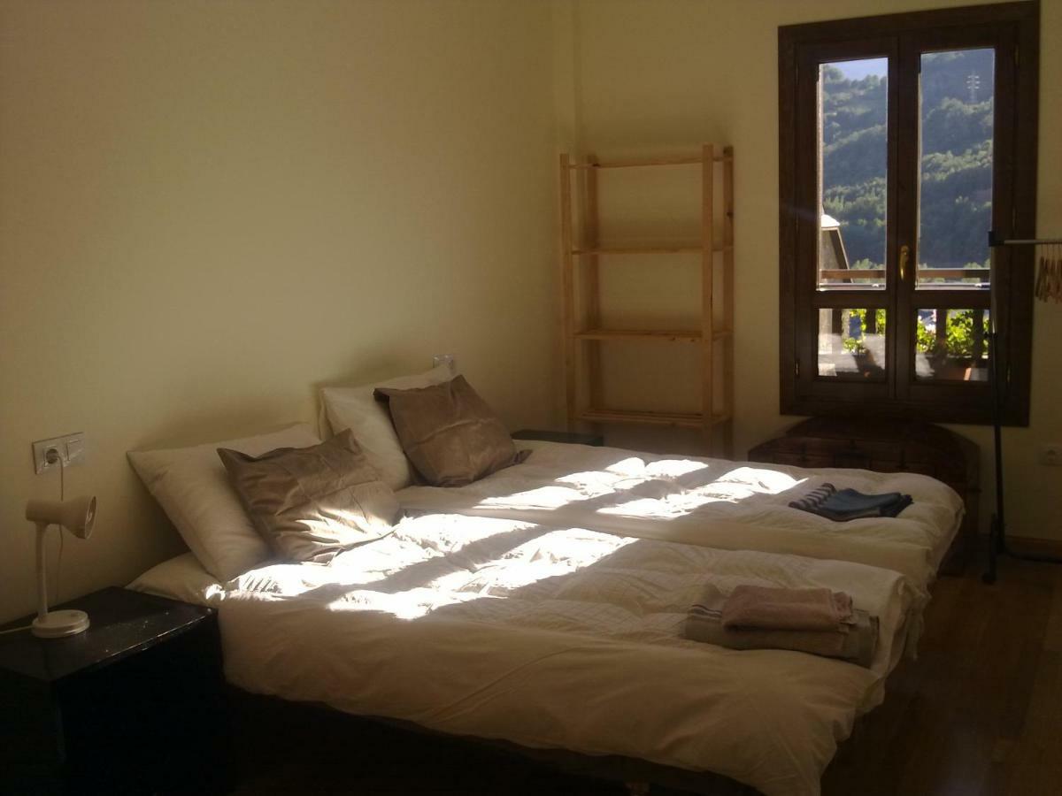 Vistas Espectaculares, Wifi Y Parking Apartman El Pueyo de Jaca Kültér fotó